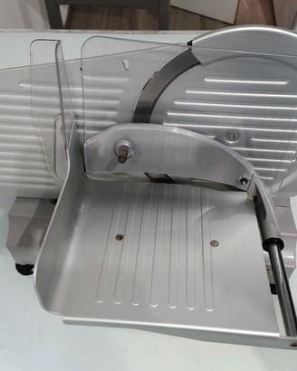Affettatrice semi professionale marca ALA 2000