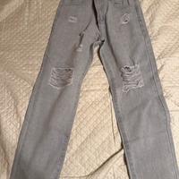 Jeans Grigi Strappati