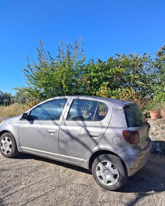 Toyota Yaris 1400 cc Turbo Diesel -  kw 55 - 75 cv