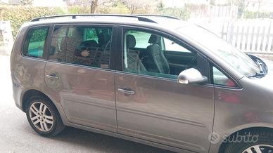 Volkswagen touran VENDUTA