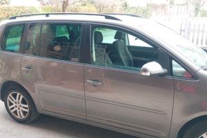 Volkswagen touran VENDUTA