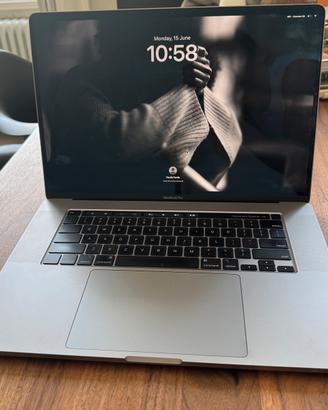 MacBook Pro 16