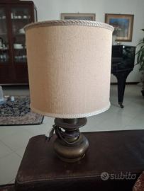 Lampada da Tavolo Vintage Base in Ottone Brunito