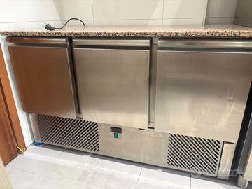 Tavolo refrigerato 3 porte