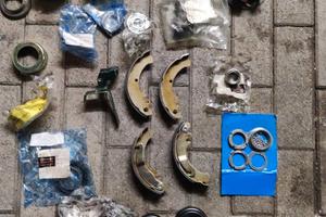 Lotto ricambi Piaggio Ape 50 Vespa Ciao