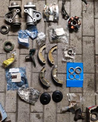 Lotto ricambi Piaggio Ape 50 Vespa Ciao