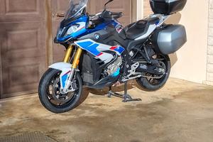 BMW S1000XR