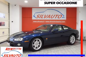 Jaguar XK8 Coupe 4.0