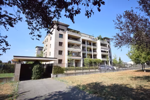 2 LOCALI A BRUGHERIO