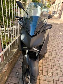 Yamaha x-max ABS 300