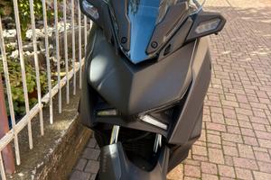 Yamaha x-max ABS 300