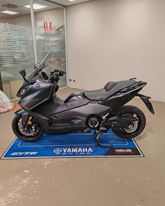 Yamaha T Max 560