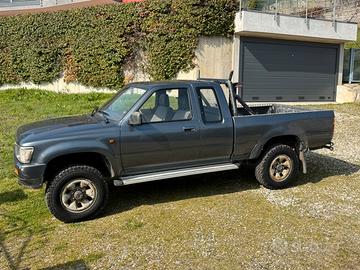 Toyota Hilux 4x4 crew cab 2.4 - 1992