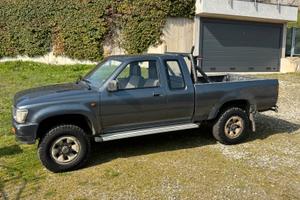 Toyota Hilux 4x4 crew cab 2.4 - 1992