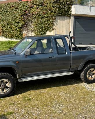 Toyota Hilux 4x4 crew cab 2.4 - 1992
