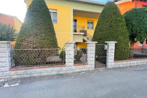 4 LOCALI A CASTELNOVO DI SOTTO