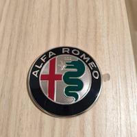 Fregio Anteriore stemma alfa Romeo adesivo 