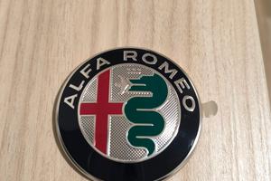 Fregio Anteriore stemma alfa Romeo adesivo 