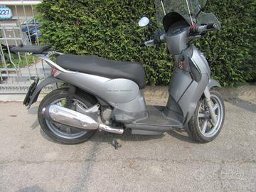 Aprilia Scarabeo 200
