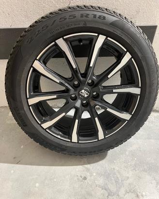 Cerchi in lega completi di gomme invernali