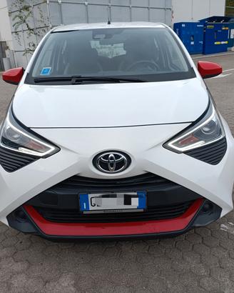 Toyota Aygo Connect 1.0 VVT-i 72 CV 5 porte x-clus