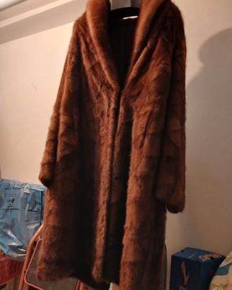 Elegante Pelliccia di Visone Lungo