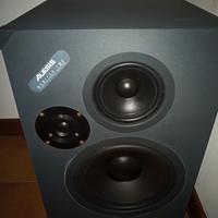 Alesis monitor two