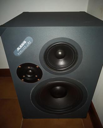 Alesis monitor two