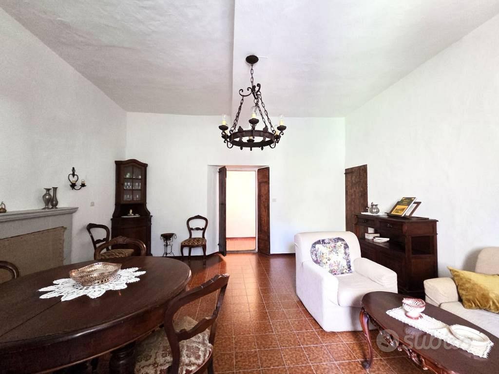 Villa di 631 m² con più di 5 locali e box auto dop - Vista 6