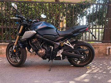 Honda Cb 650 r 2500 km