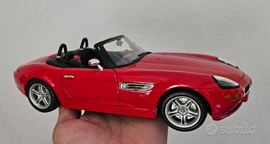 BMW Z8 / Modello auto / Auto pressofusa / Sc. 1/18