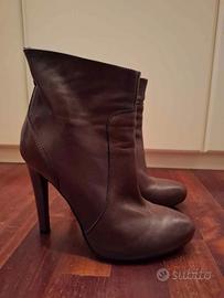 Stivaletto marrone