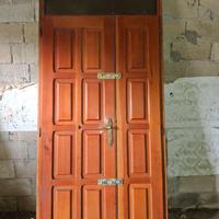 portone in legno