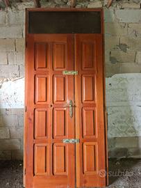portone in legno
