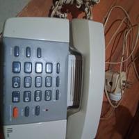 Telefono fisso anni 80.