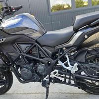 BENELLI TRK 502 x