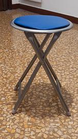 Sgabello con fermo di sicurezza
