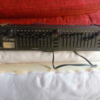 Amplificatore, equalizzatore e lettore DVD