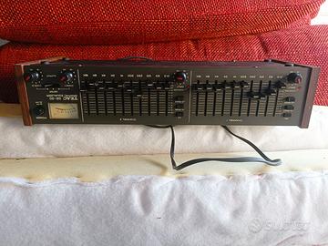 Amplificatore, equalizzatore e lettore DVD