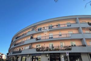 4 LOCALI A VENAFRO