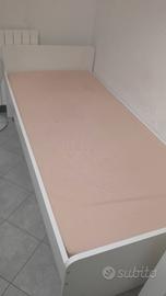 letto singolo Ikea senza matterassi