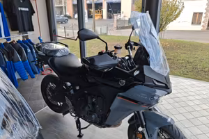 Yamaha Tracer 9 Y-AMT 2026 KM 0
