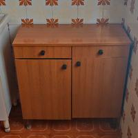 Mobiletto da cucina.