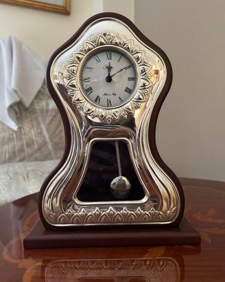 orologio da tavolo con meccanismo a pendolo