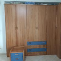 Stanza completa, armadio, letto, comodino, mensole