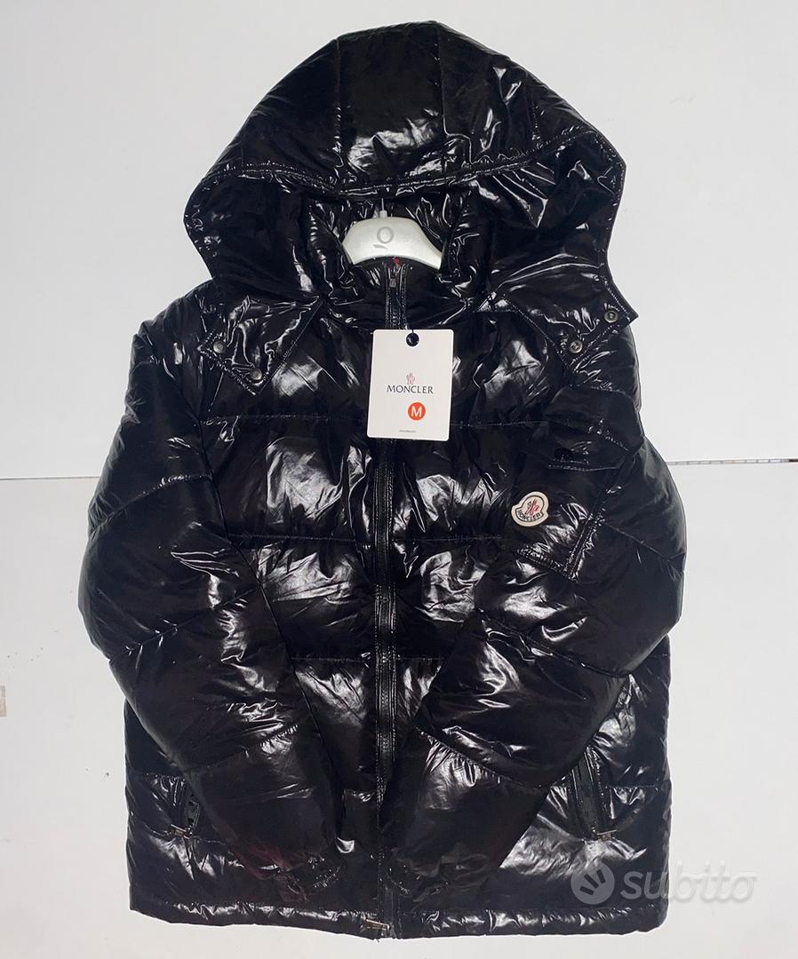 Giacca Moncler nera lucida Abbigliamento e Accessori In vendita