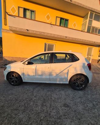 Volkswagen polo 1.2 T.D.I  2012