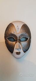Maschere di porcellana