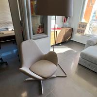 Poltrona e lampada Calligaris