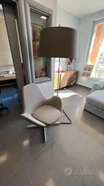 Poltrona e lampada Calligaris